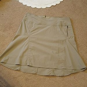 REI Royal Robbins khaki skirt size 14